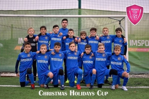 Каменский «Строитель» победил на Рождественском турнире в Сочи