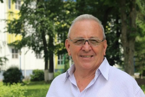 Сегодня признанному Мастеру спортивной медицины Владимиру Ротанову исполнилось 82 года