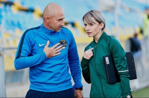 Сегодня день рождения у арбитра женской суперлиги Анны Дмитриевой