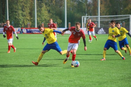 РИНХ в сверхэмоциональном матче НСФЛ добыл первую победу в сезоне 