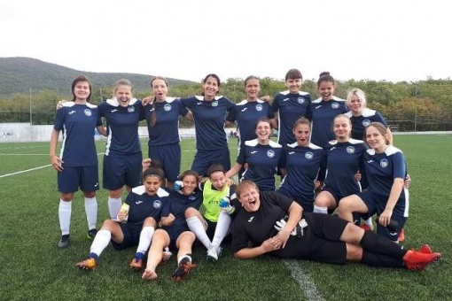 «Юнона» продолжает борьбу за медали первого дивизиона 