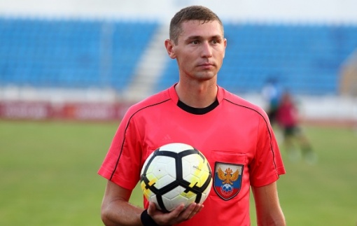 Сегодня свой 33-й день рождения отмечает арбитр ФНЛ Андрей Зубов