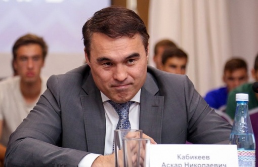 Сегодня президенту федерации футбола Астраханской области Аскару Николаевичу Кабикееву исполняется 49 лет
