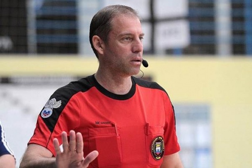 Сегодня Заместителю председателя судейско-инспекторского комитета Ростовской области арбитру суперлиги Ассоциации мини-футбола России Вадиму Геннадьевичу Отырба исполняется 44 года