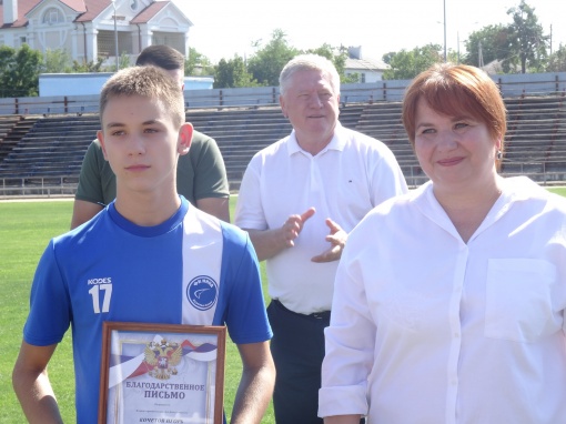 Футболисты из Красносулинского района отмечены в День физкультурника