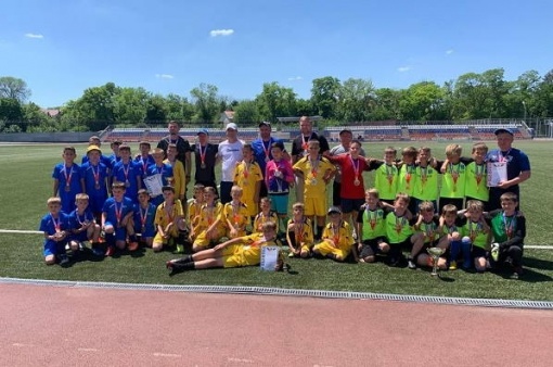 «Верхнедонская гимназия» победила на региональном финале «Кожаного мяча»