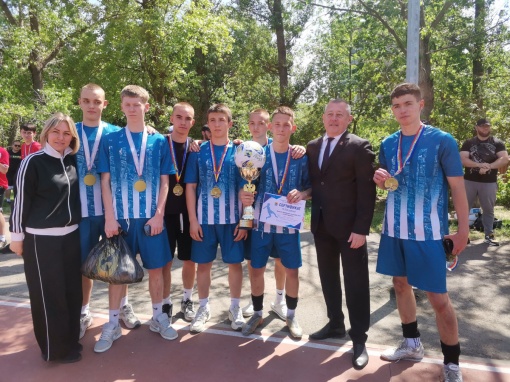 Кубок Школьной лиги по мини-футболу получила команда школы №23