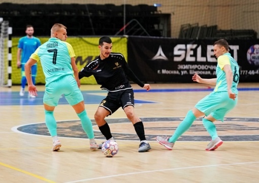 «Бронзовая» серия началась с минимального поражения 