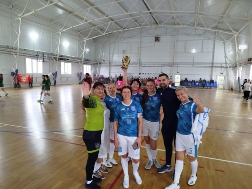 В Старозолотовском появилась женская футбольная команда