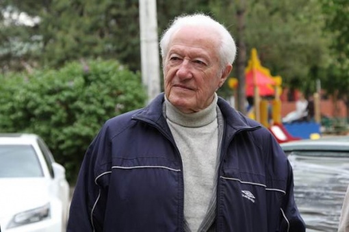 Сегодня ветерану донского футбола Валентину Михайловичу Хахонову исполнилось 87 лет.