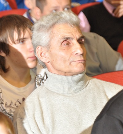 Сегодня ветеран донского футбола, известный донской детский тренер  Александр Зырянов отмечает 77-й день рождения