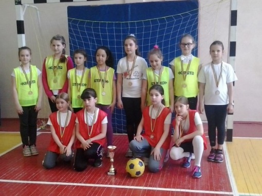 ЖФК "Юнона" организовал Первенство по мини-футболу среди начальных классв общеобразовательных школ
