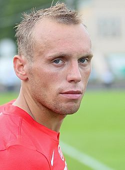 Сегодня свой День рождения отмечает Денис Глушаков