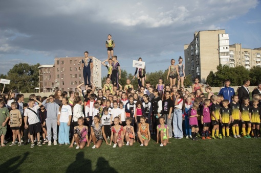 В Новочеркасске открыли обновлённое футбольное поле на стадионе «Ермак»