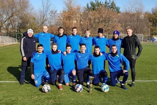 «Ростсельмаш-М» поддержал чемпионский успех старших одноклубников